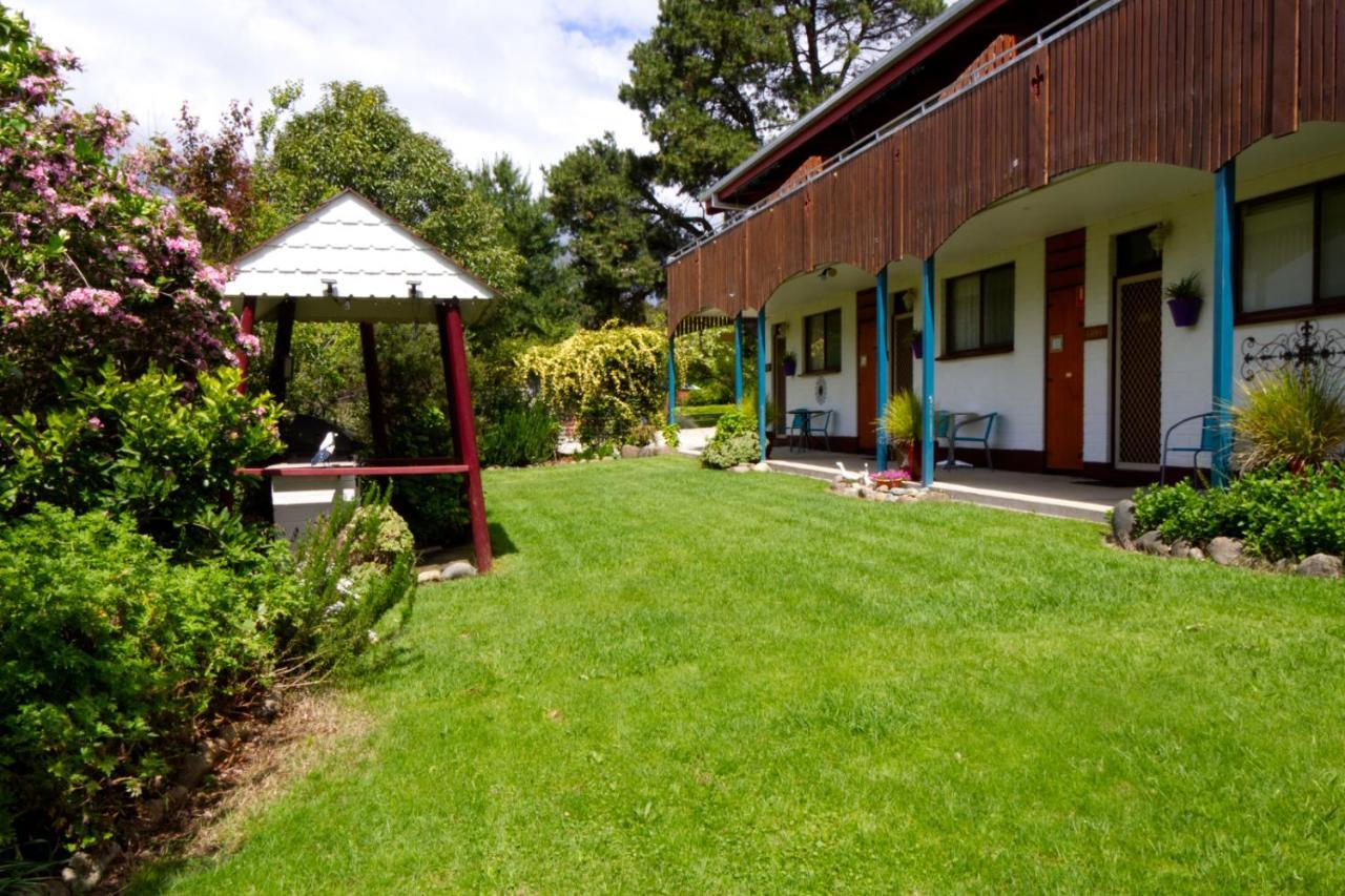 Alpenhorn Holiday Units Mount Beauty Exterior photo