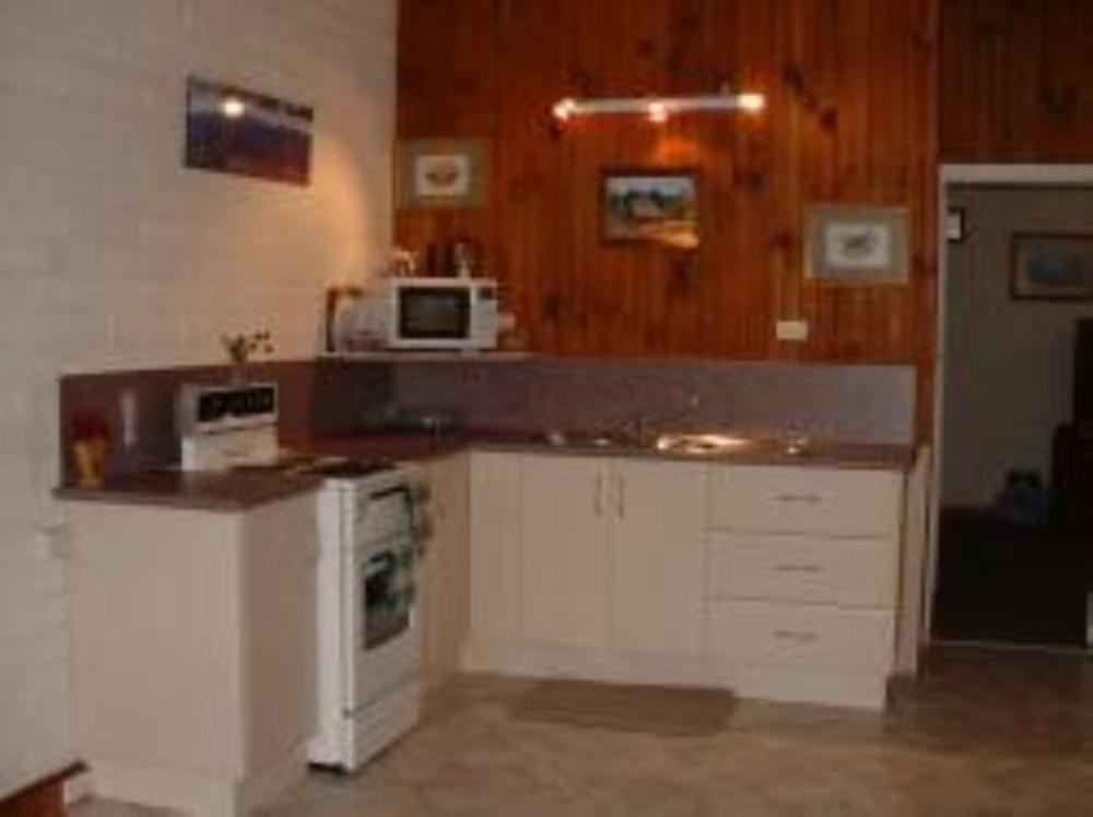 Alpenhorn Holiday Units Mount Beauty Exterior photo