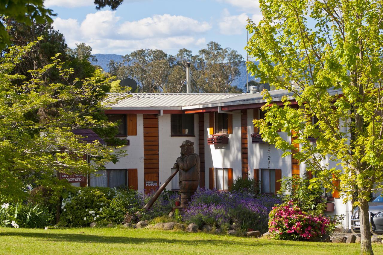 Alpenhorn Holiday Units Mount Beauty Exterior photo